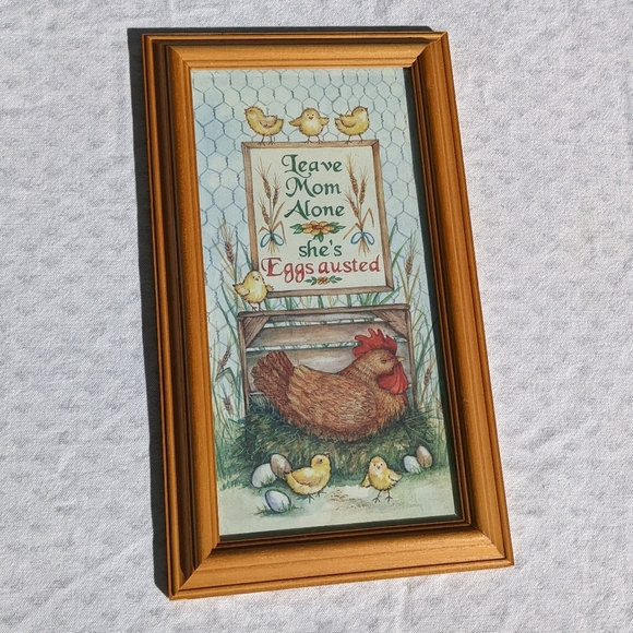 Figi Graphics Chicken Print Leave Mom Alone She's Eggsausted EUC & Fun - Picture 1 of 7